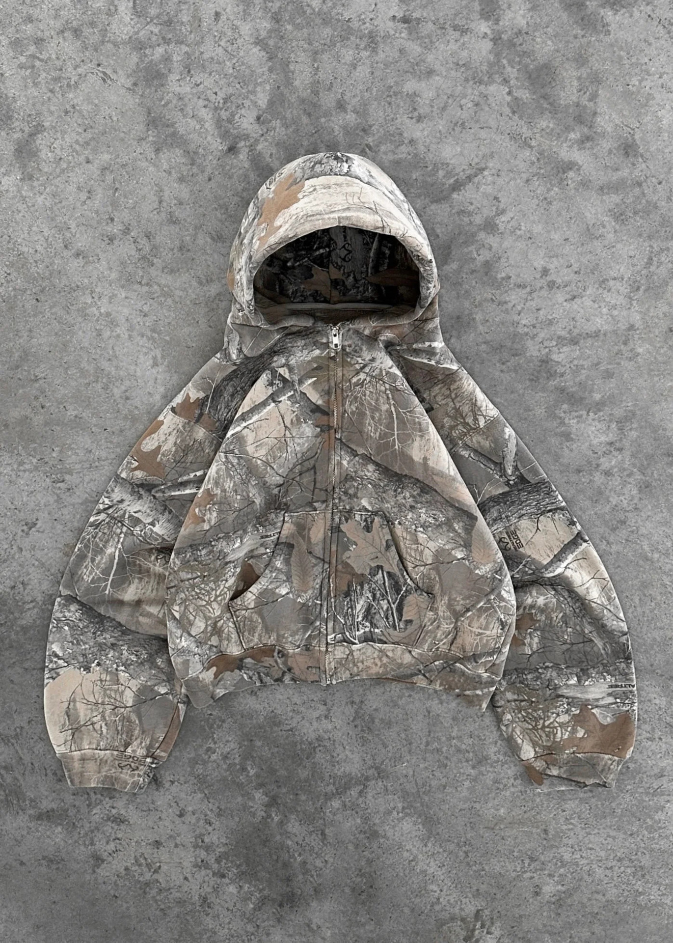 Urban Camo Retro Hoodie HEARTLESS Habits