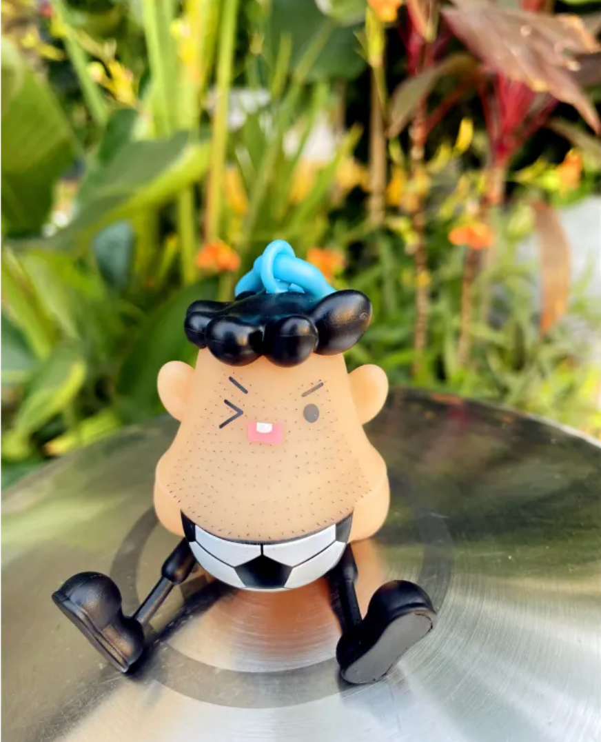 A Funny Toy To Vent One's Beard HEARTLESS Habits