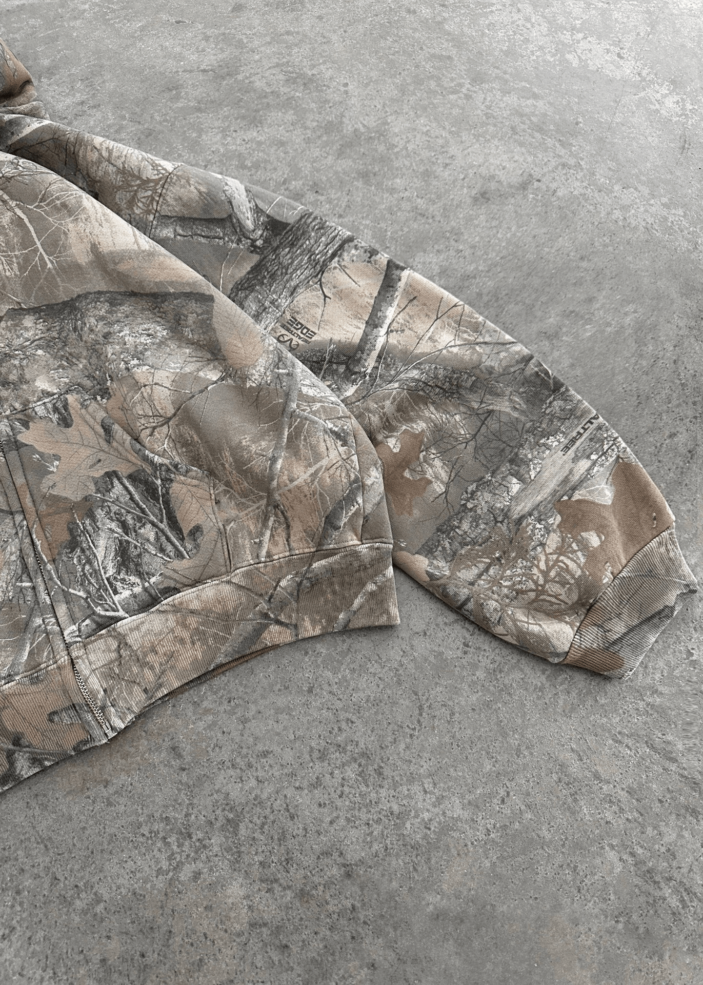 Urban Camo Retro Hoodie HEARTLESS Habits